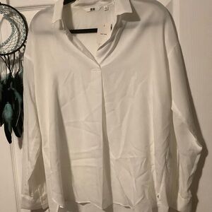 Elegant White Women's Top Uniqlo NWT New Medium